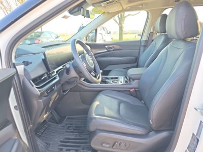 2025 Kia Carnival — photo 9 view