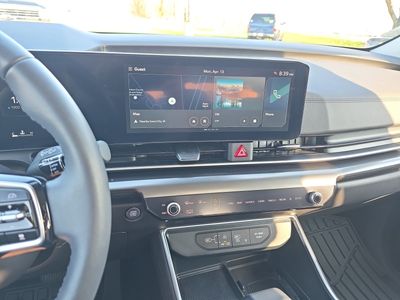 2025 Kia Carnival — photo 11 view