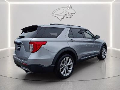 2021 Ford Explorer — detail view