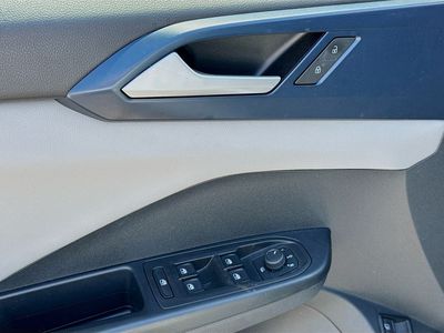 2023 Volkswagen Taos - Photo 22