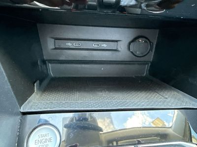 2023 Volkswagen Taos - Photo 29