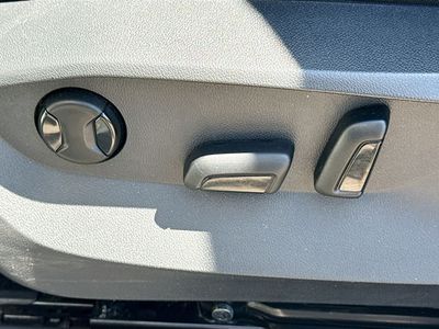 2023 Volkswagen Taos - Photo 24
