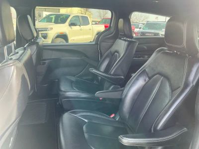 2024 Chrysler Pacifica - Photo 16