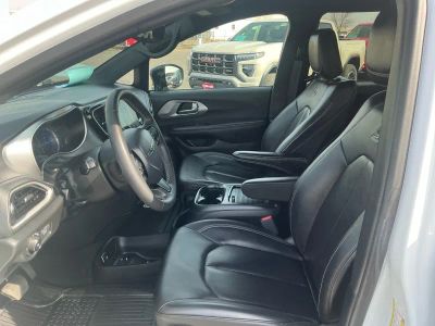 2024 Chrysler Pacifica - Photo 9