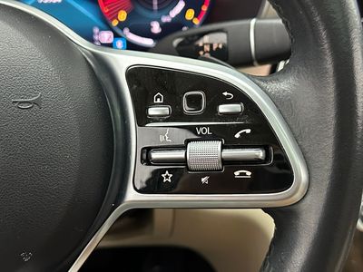 2021 Mercedes-Benz C-Class - Photo 19