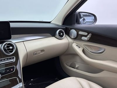2021 Mercedes-Benz C-Class - Photo 24