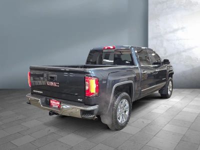 2018 GMC Sierra 1500 — interior view