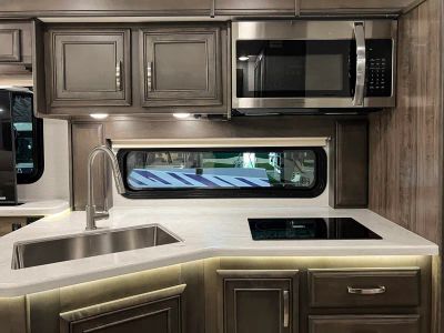 2025 Jayco SENECA PRESTIGE — photo 15 view