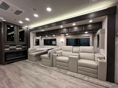 2025 Jayco SENECA PRESTIGE — photo 7 view