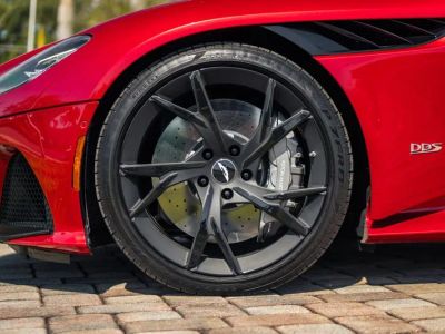 2019 Aston Martin DBS — photo 15 view