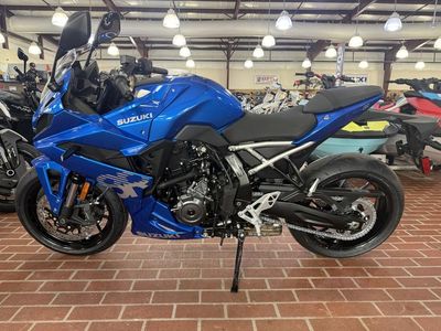 2026 Suzuki GSX-8R - Photo 7