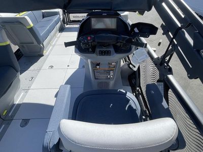 2025 Sea-Doo Switch Cruise Limited 21 - 230 hp Painted - Photo 14
