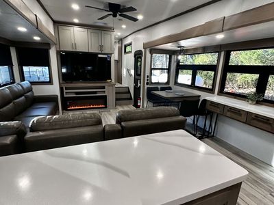 2026 KZRV Durango D339MLT - Photo 19