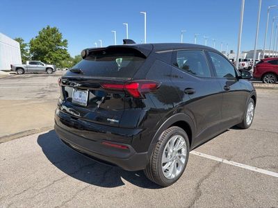 2027 Chevrolet Bolt - Photo 3