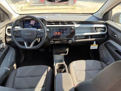 2027 Chevrolet Bolt - Photo 15