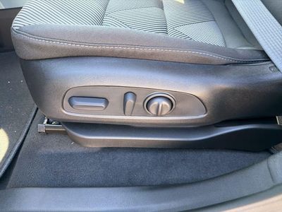 2027 Chevrolet Bolt - Photo 18
