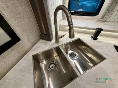 2023 Thor Motor Coach Aria — photo 36 view