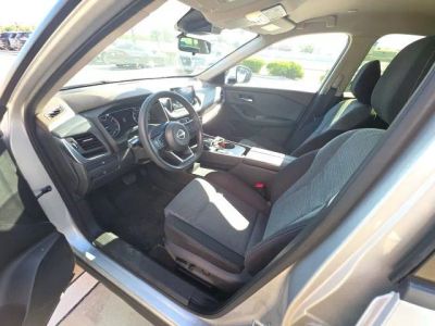 2023 Nissan Rogue — photo 12 view