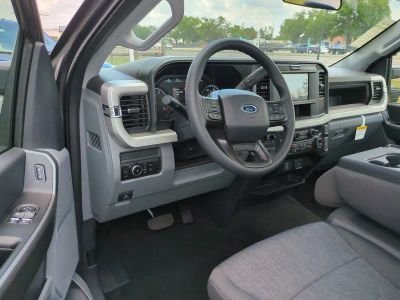 2026 Ford F-350SD — photo 11 view