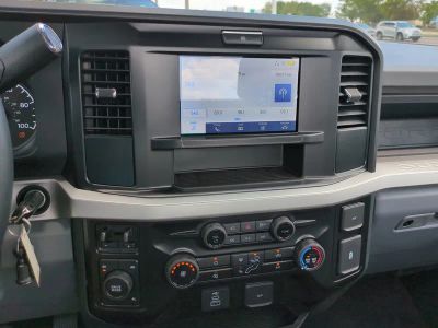 2026 Ford F-350SD — photo 12 view