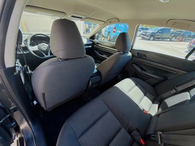 2023 Nissan Altima — photo 22 view