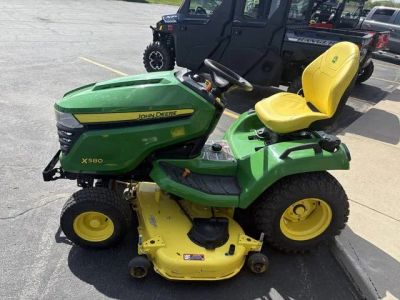 2021 John Deere X580 — front three-quarter view