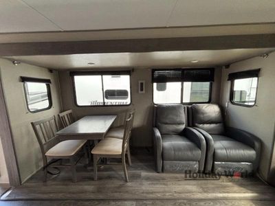 2023 Coachmen Catalina Legacy - Photo 6