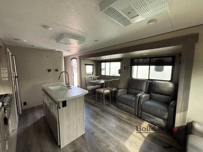 2023 Coachmen Catalina Legacy - Photo 5