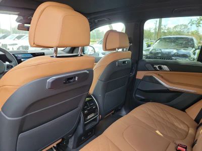 2026 BMW X5 — photo 11 view
