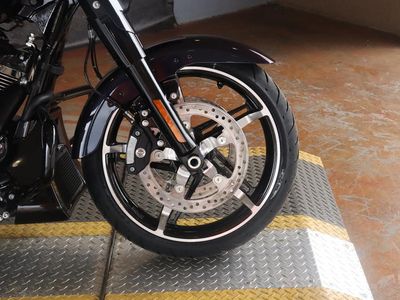 2025 Harley-Davidson FLHX - Street Glide - Photo 11
