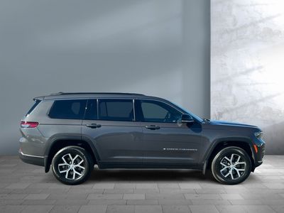 2025 Jeep Grand Cherokee L — engine compartment view