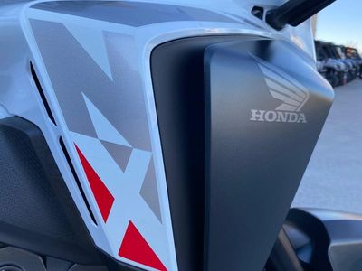 2025 Honda NX500 - Photo 13
