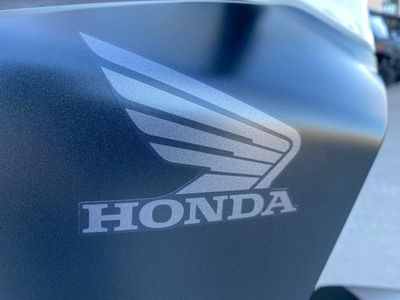 2025 Honda NX500 - Photo 12