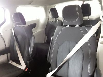 2022 Chrysler Voyager - Photo 11