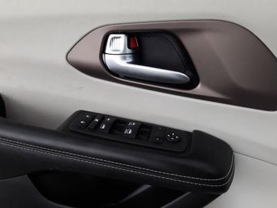 2022 Chrysler Voyager - Photo 25
