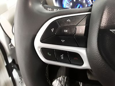 2022 Chrysler Voyager - Photo 23