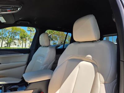 2026 Jeep Grand Cherokee — photo 11 view