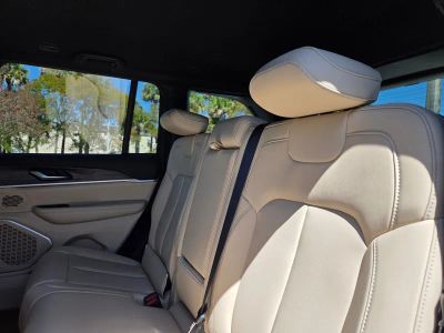 2026 Jeep Grand Cherokee — photo 7 view