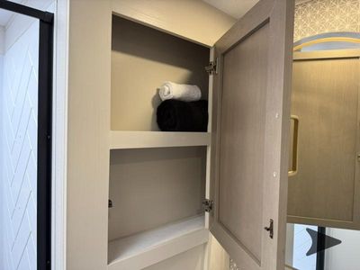 2026 Forest River RV Wildwood Heritage Glen LTZ — photo 45 view