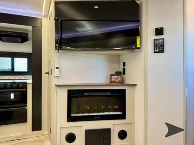 2026 Forest River RV Wildwood Heritage Glen LTZ — photo 17 view