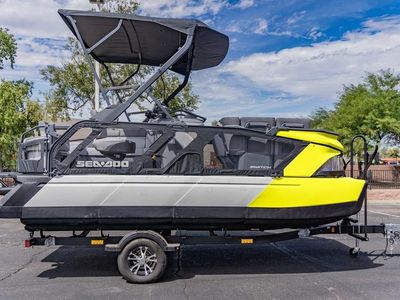 2025 Sea-Doo Switch Cruise 21 - 230 hp Painted - Photo 5