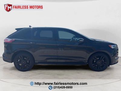 2022 Ford Edge — interior view