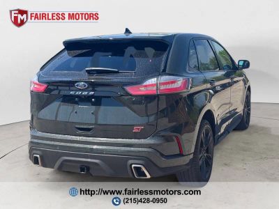 2022 Ford Edge — detail view