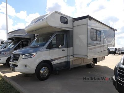 2024 Winnebago Vita - Photo 3