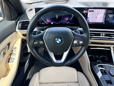 2023 BMW 3 Series — photo 16 view