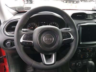 2023 Jeep Renegade - Photo 12