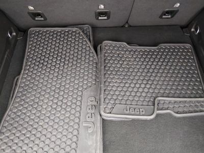 2023 Jeep Renegade - Photo 19