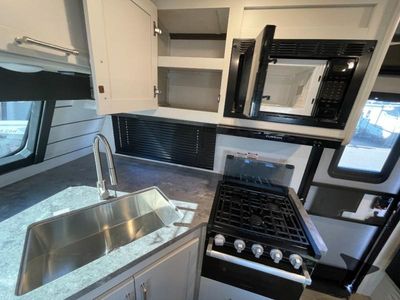 2025 Keystone RV Cougar Half-Ton - Photo 17