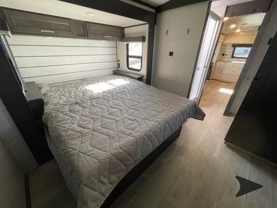 2025 Keystone RV Cougar Half-Ton - Photo 26