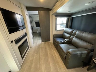 2025 Keystone RV Cougar Half-Ton - Photo 12